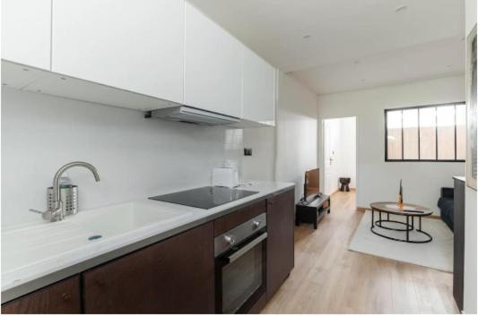 Batignolles Truffaut Charming 4p-1br Apartment